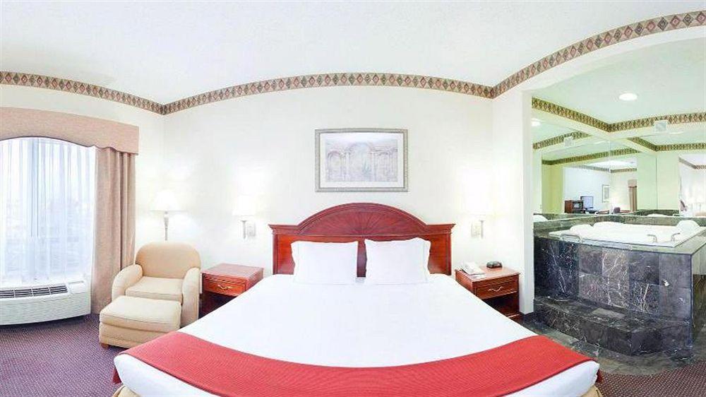 Holiday Inn Express Toledo-Oregon By Ihg Dış mekan fotoğraf