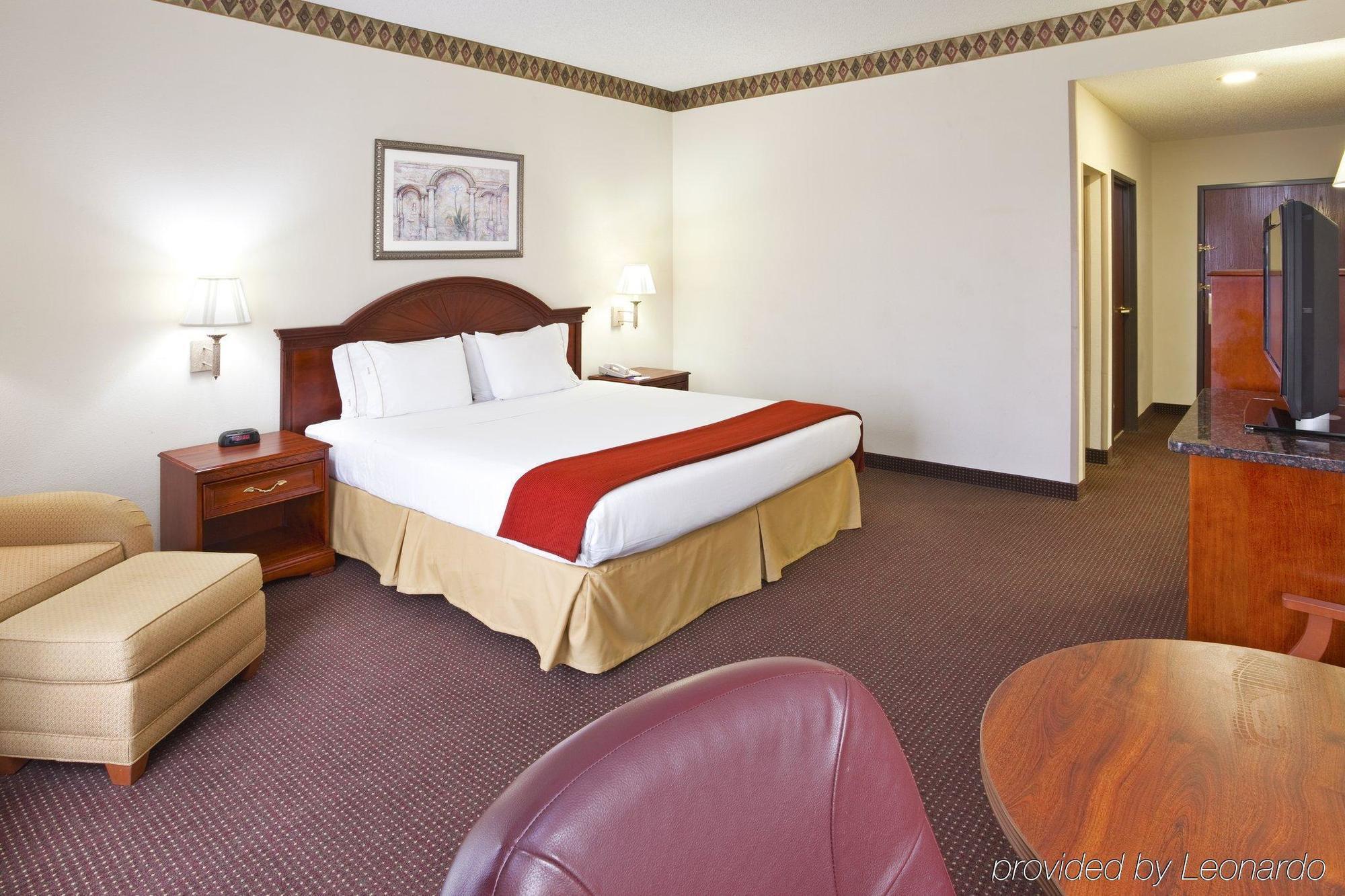 Holiday Inn Express Toledo-Oregon By Ihg Oda fotoğraf