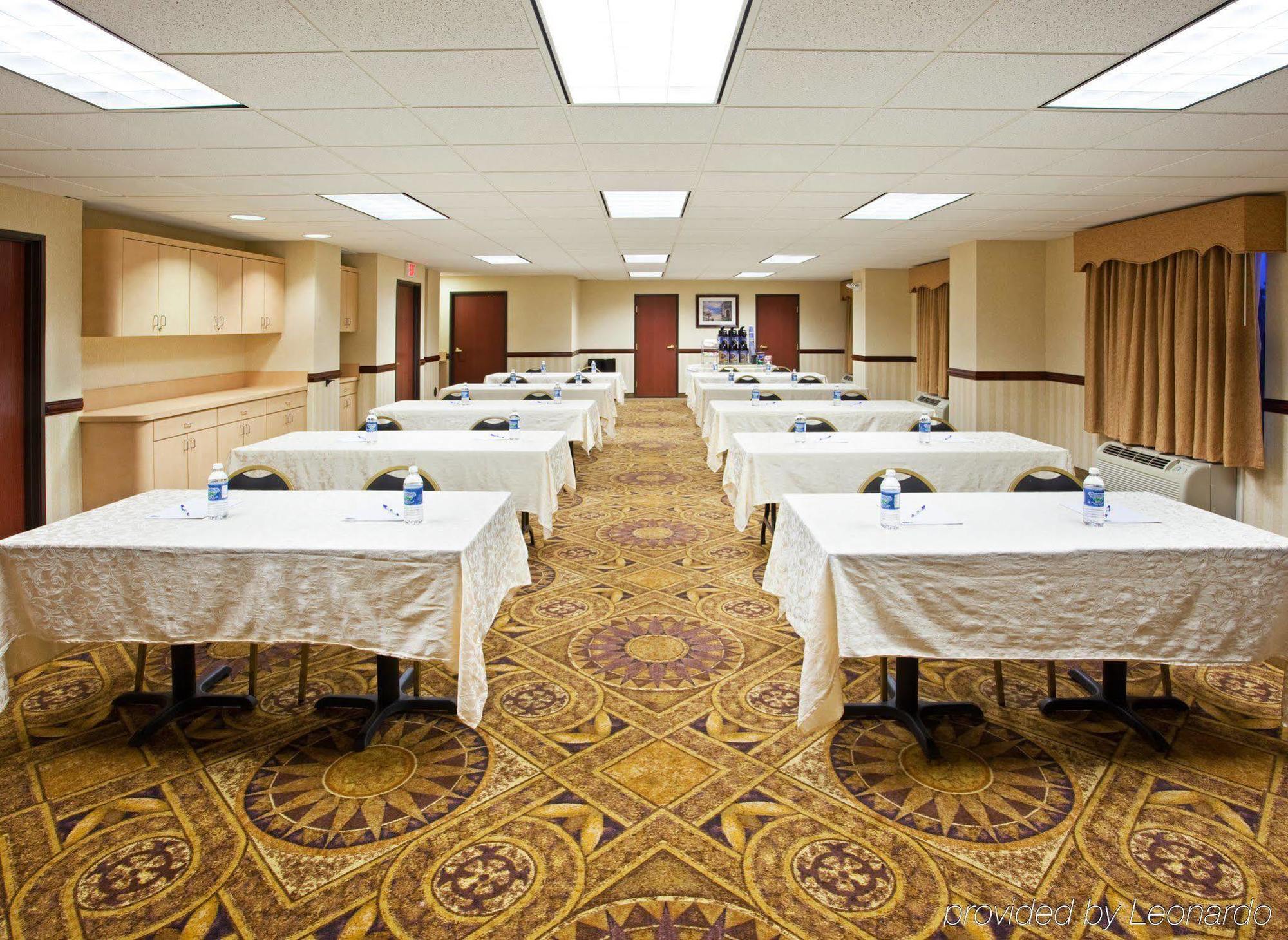Holiday Inn Express Toledo-Oregon By Ihg Dış mekan fotoğraf